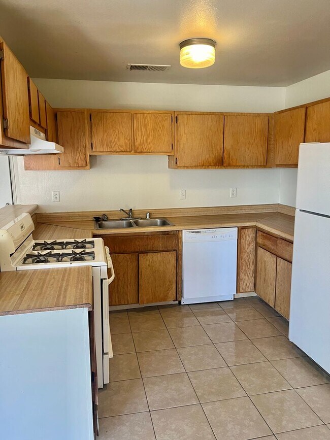 Building Photo - 3708 Scuba Cir