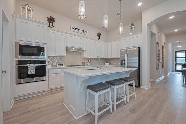 Building Photo - 4910 Tan Briar Dr