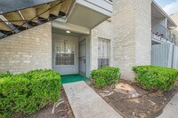 Building Photo - 6500 Sands Point Dr