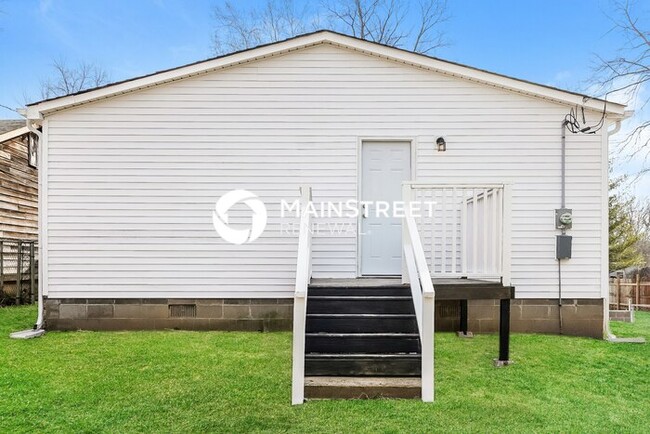 Building Photo - 3050 S Roena St