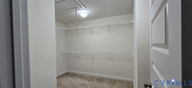 Building Photo - 9005 White Plains Ct