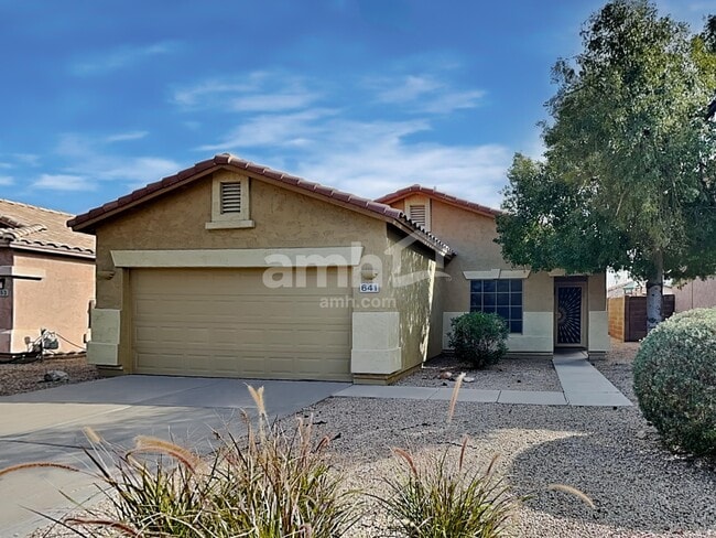 Building Photo - 641 E Solitude Trl