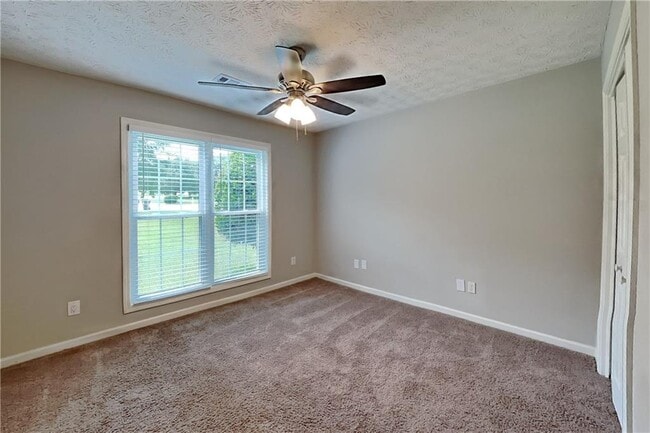 Building Photo - 111 Meadowview Ln