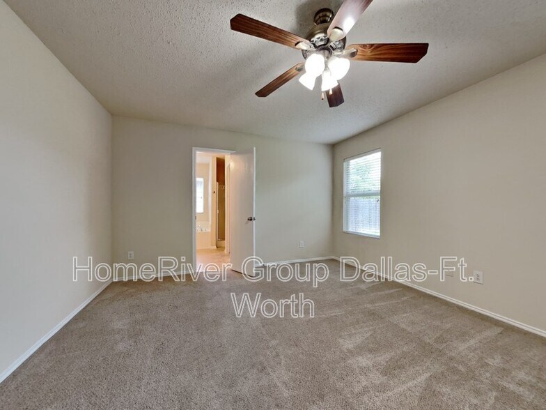 Building Photo - 9916 George Bush Dr