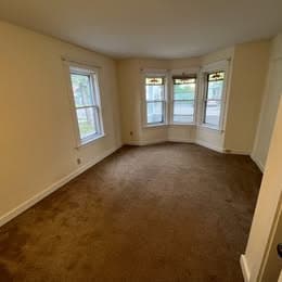 Building Photo - 307 Colchester Ave