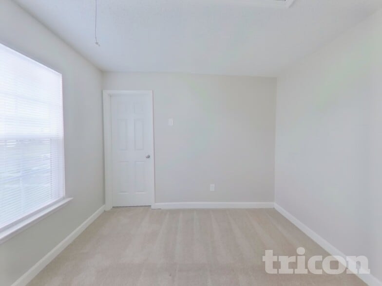 Building Photo - 4621 Aldersbrook Dr