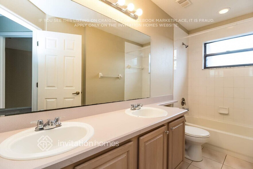 Building Photo - 1011 Surge Ct