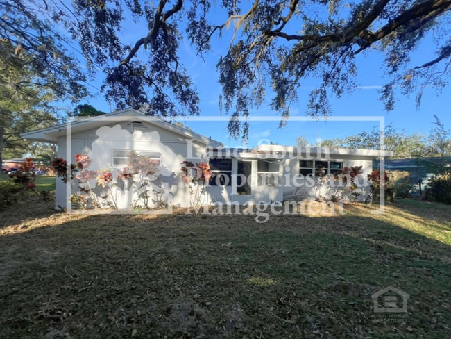 Building Photo - 2618 S Palmeden Dr