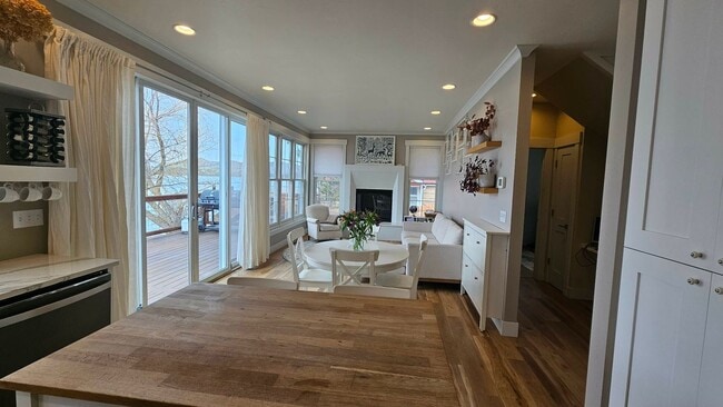 Building Photo - Fully Furnished House plus Mother-in-law suite - Lake Views & Access - Winter Rental Only