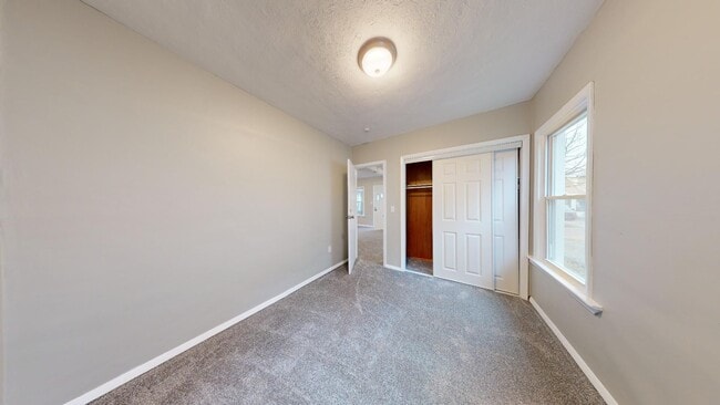 Building Photo - Jefferson Area - 3 Bedroom Single Family Home (between Lorain and Triskett)