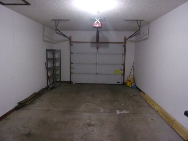 Building Photo - Vienna Beauty