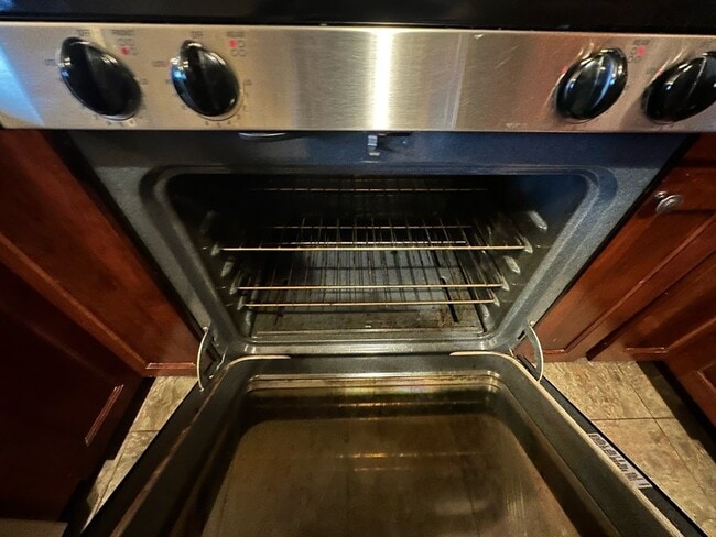 Building Photo - 201 E Main St