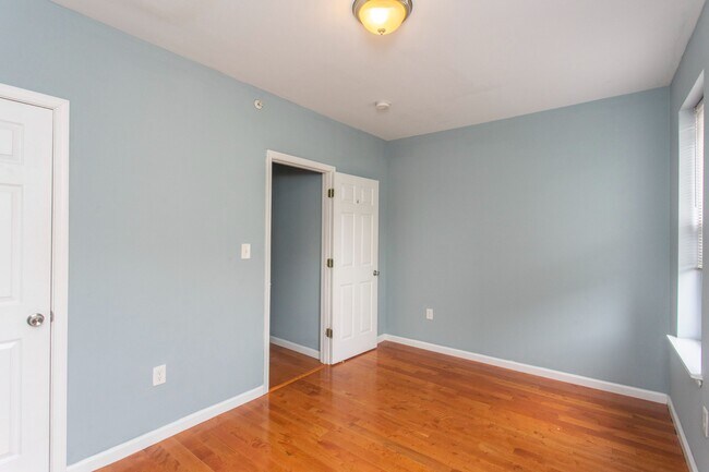 Building Photo - 2016 N 18th St