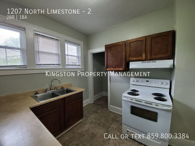 Building Photo - 1207 North Limestone-2