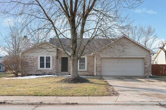 Building Photo - 3 Bedroom 2 Full Bath Ranch in Peaceful Geist Valley Estates