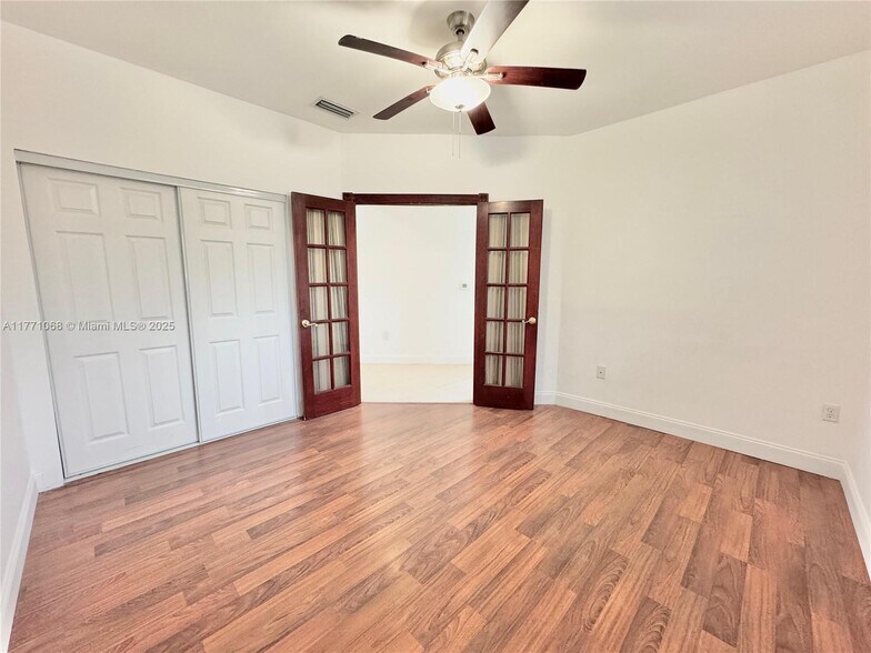 Building Photo - 16320 Malibu Dr