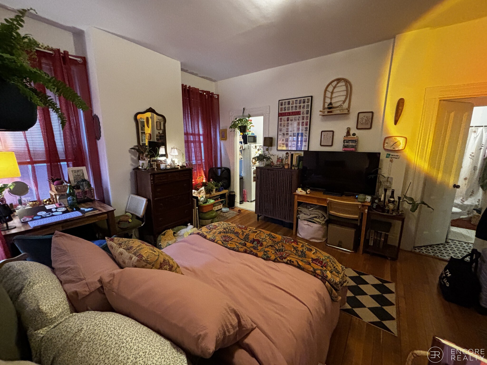 Building Photo - 16 Davis Ave