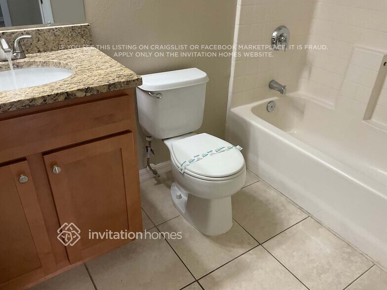 Building Photo - 1003 Embrun Ct