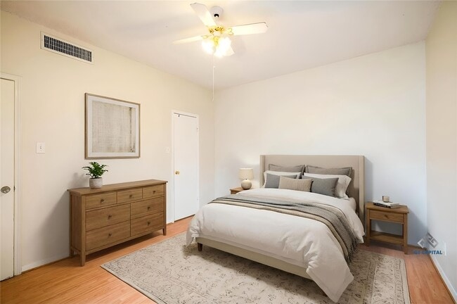 Building Photo - 3742 Thistlemont Dr