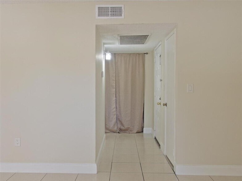 Building Photo - 8321 Coral Lake Dr