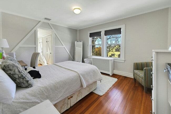 Building Photo - 142 N Passaic Ave