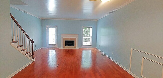 Primary Photo - Spacious 2 Bedroom, 2.5 Bathroom Townhome ...