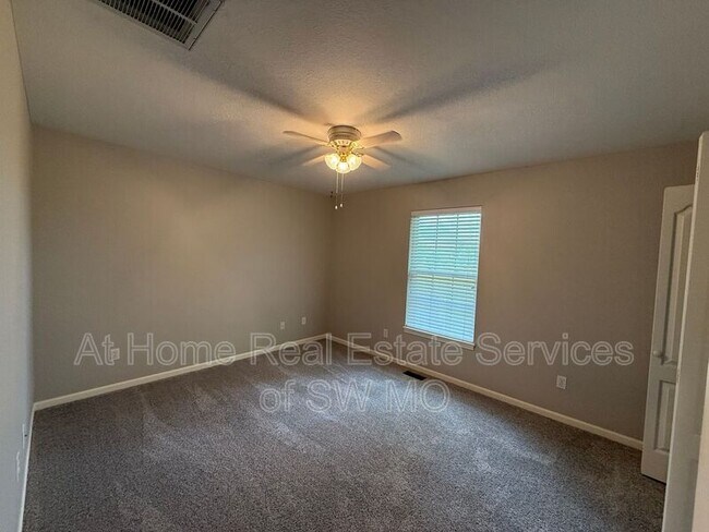 Building Photo - 4023 S Warmwater Ave