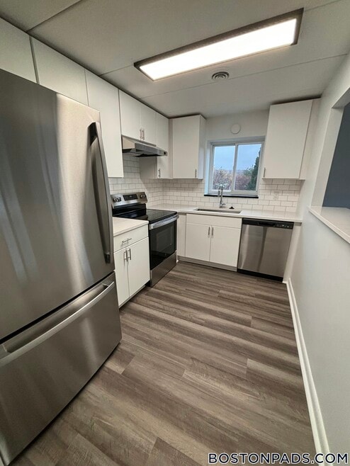 Building Photo - 51 Hill Rd