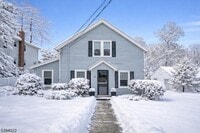 Building Photo - 19 Forest Dr