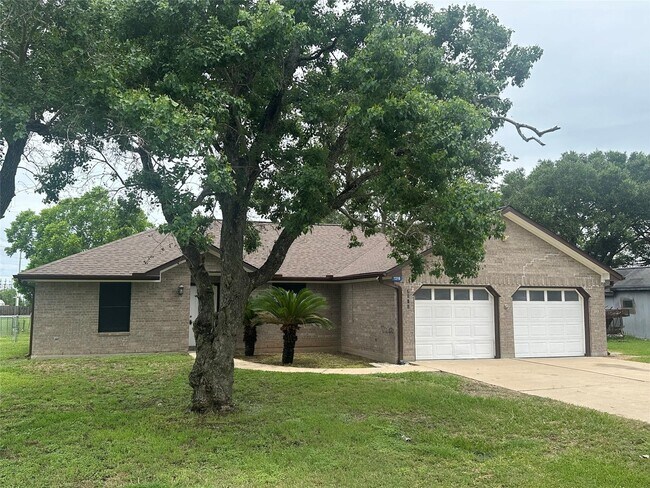 Building Photo - 7210 Mikes St