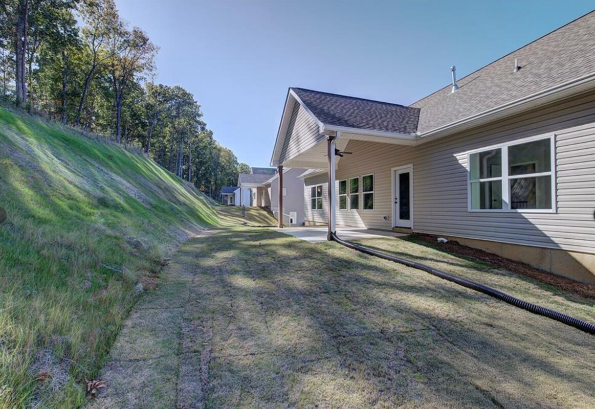 Building Photo - 309 Arbor Cir