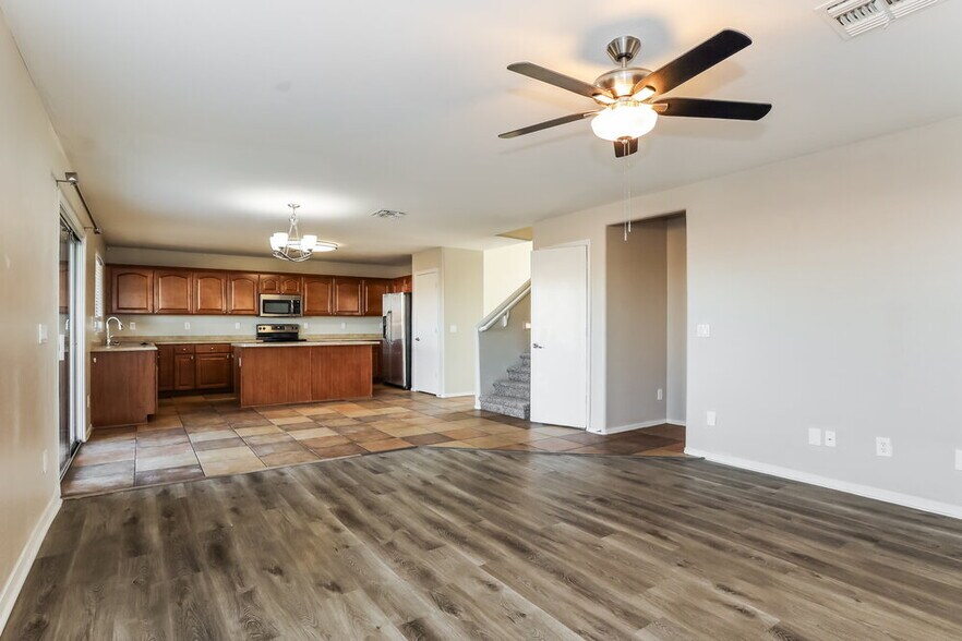 Building Photo - 2018 W Alta Vista Rd