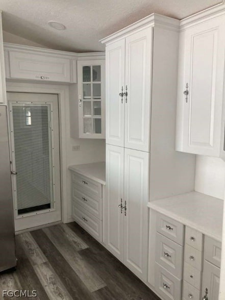 Building Photo - 546 SE 5th Ave