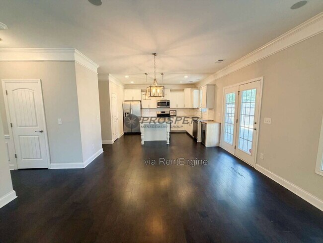 Building Photo - 108 Redmont Ct