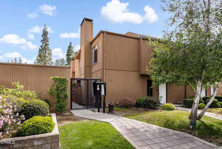 Building Photo - 100 Hurlbut St