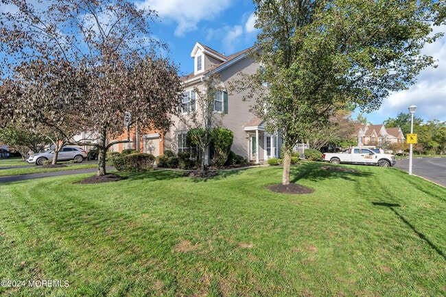 Building Photo - 2 Charles Ct