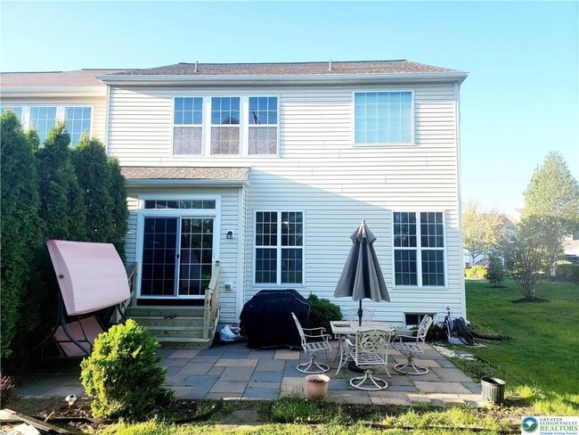 Building Photo - 8668 Mayfair Ct