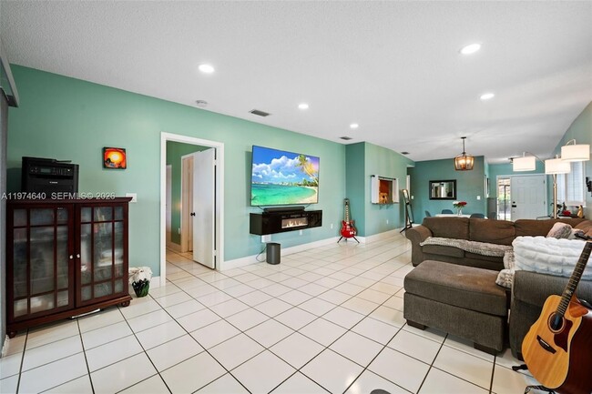 Building Photo - 6225 NW 190th Terrace