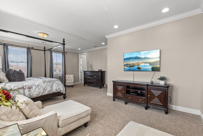 Building Photo - Luxury Waterfront Pool Home in Laureate Park | 4BR + Water Views