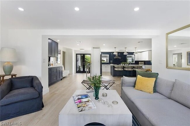 Building Photo - 1600 Curlew Ave