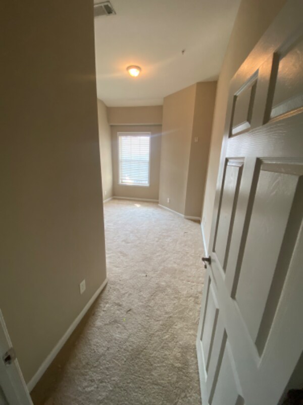 Building Photo - 4805 W Village Way