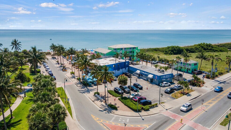 Building Photo - 110 S Ocean Dr