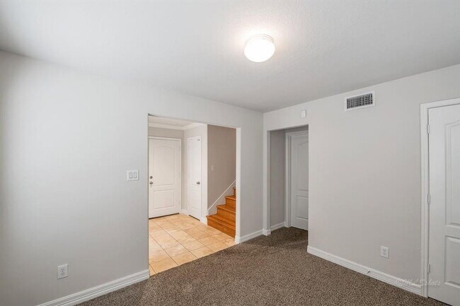 Building Photo - 126 Detering St
