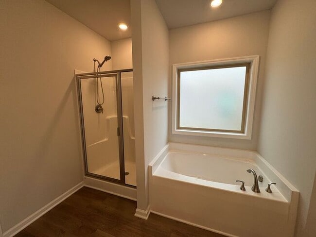 Building Photo - Extra Square footage, Mountain Views