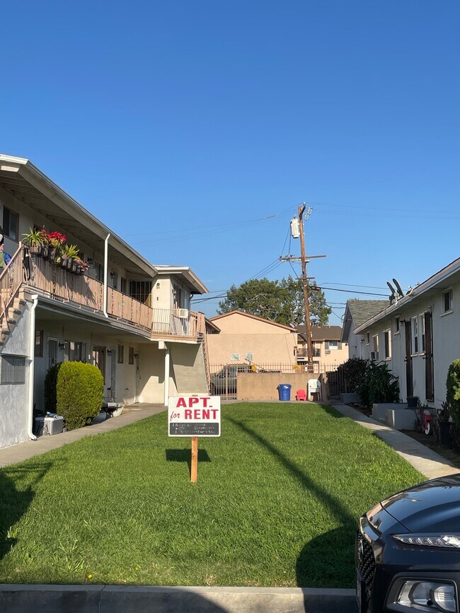 Building Photo - 14029 Dicky St