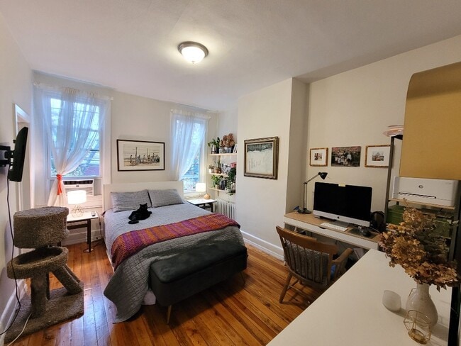 Building Photo - NEWLY RENOVATED==> 2BED + HOME OFFICE ==> DISHWASHER ==> PRIME ASTORIA ==>