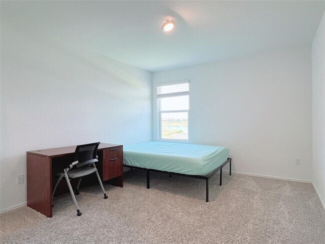 Building Photo - 5621 Bellissima Way