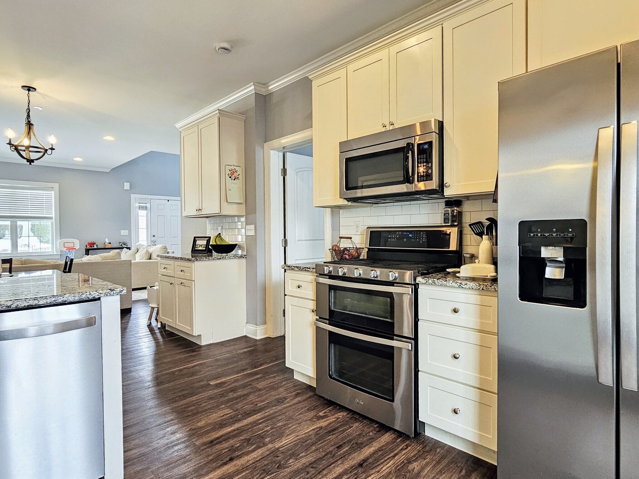 Building Photo - 634 Brentwood Dr