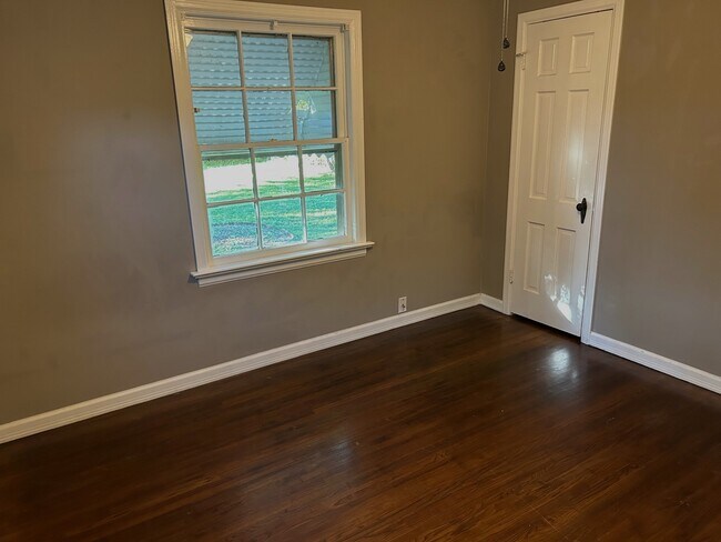 Building Photo - 4514 E 4th Pl