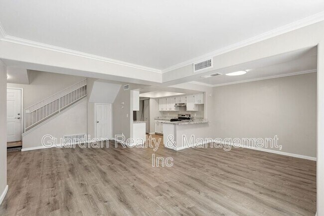 Building Photo - 4397 S Potter Dr